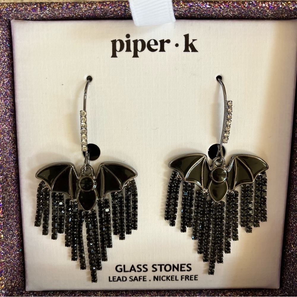 New Piper K Black Glass Stone Bat Earrings Lead Safe Nickel Free